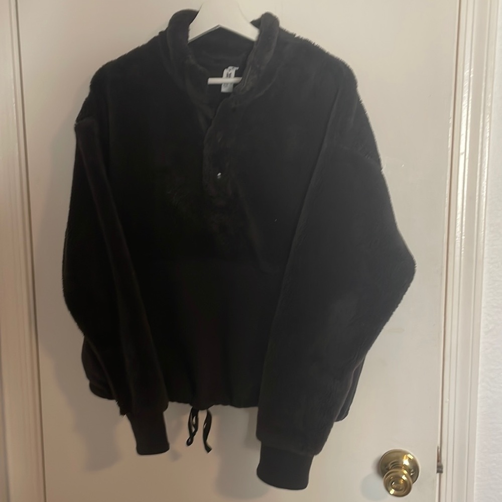 Women’s  black pullover fluffy sweater. Size large. Target’s athletic brand.